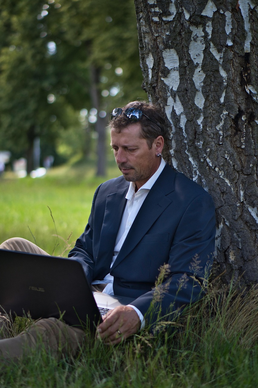découvrez comment atteindre un équilibre harmonieux entre vie professionnelle et vie personnelle grâce à des conseils pratiques et des astuces pour mieux gérer votre temps et réduire le stress.
